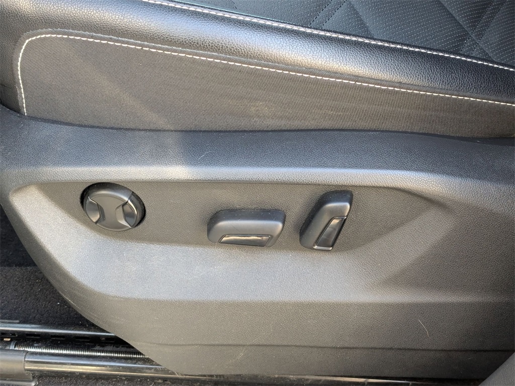 Thumbnail: 2024 Volkswagen Atlas - 16