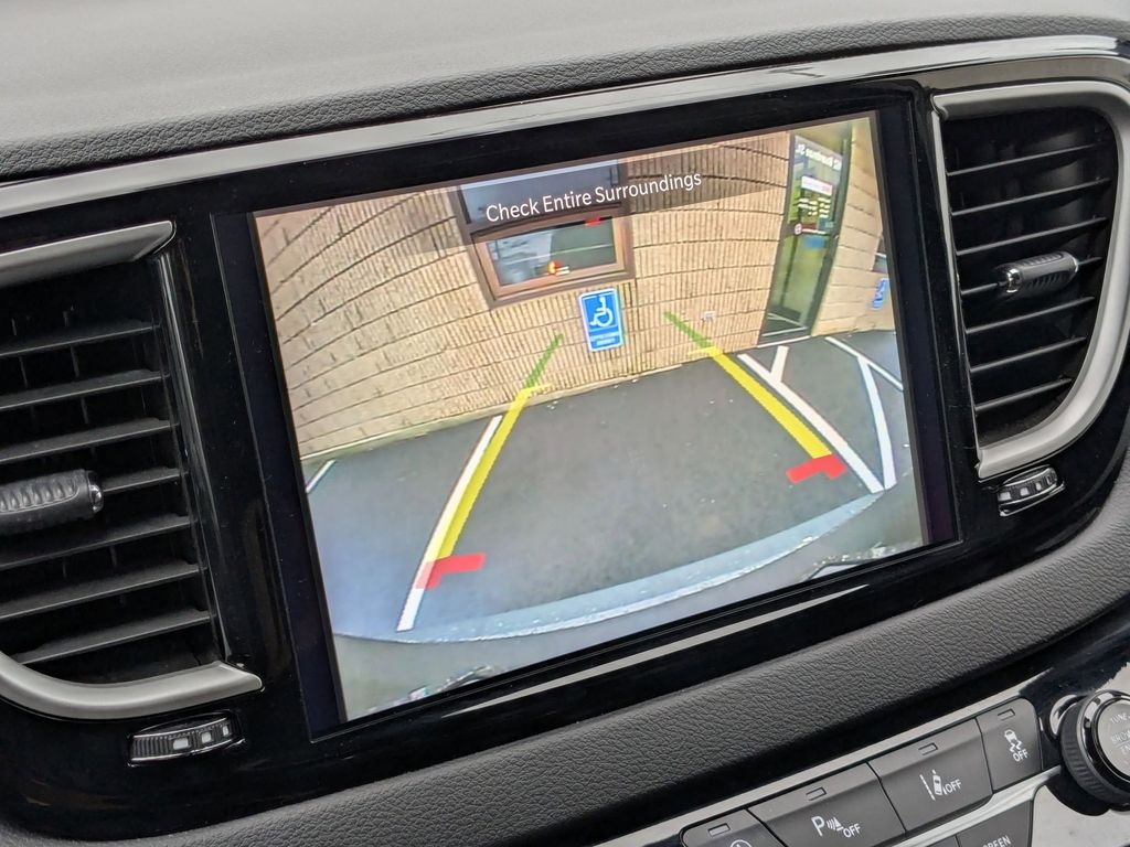 Thumbnail: 2025 Chrysler Pacifica - 22