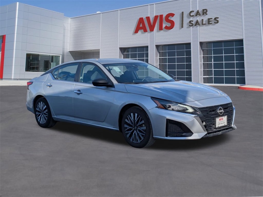 Thumbnail: 2024 Nissan Altima - 9