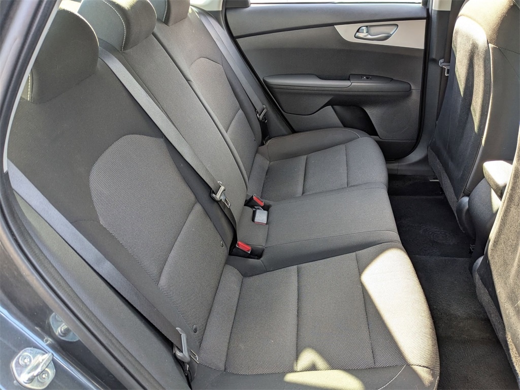 Thumbnail: 2024 Kia Forte - 32