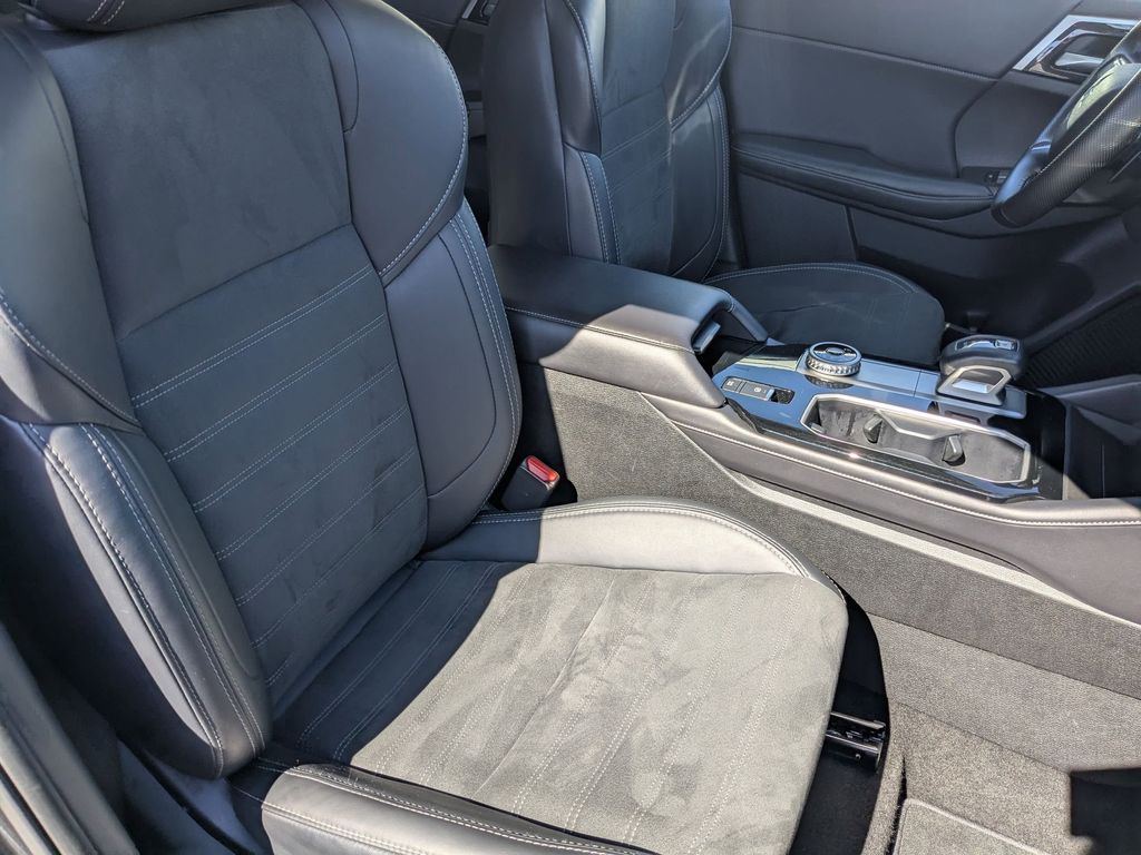 Thumbnail: 2025 Mitsubishi Outlander - 35