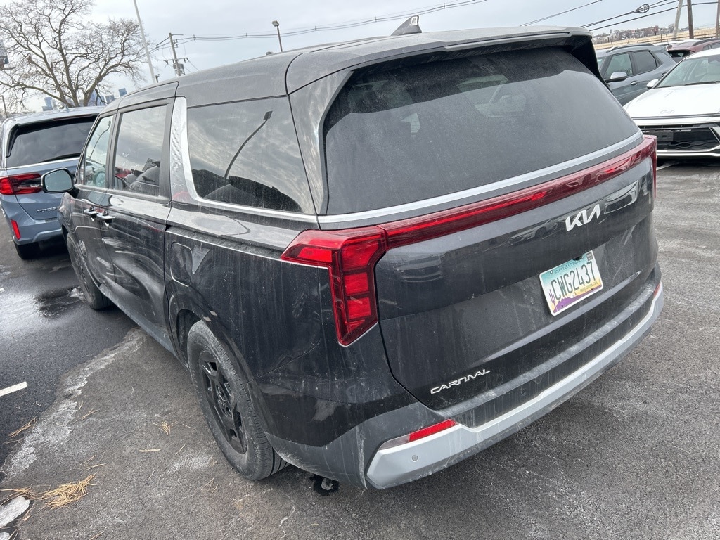 Thumbnail: 2025 Kia Carnival - 4