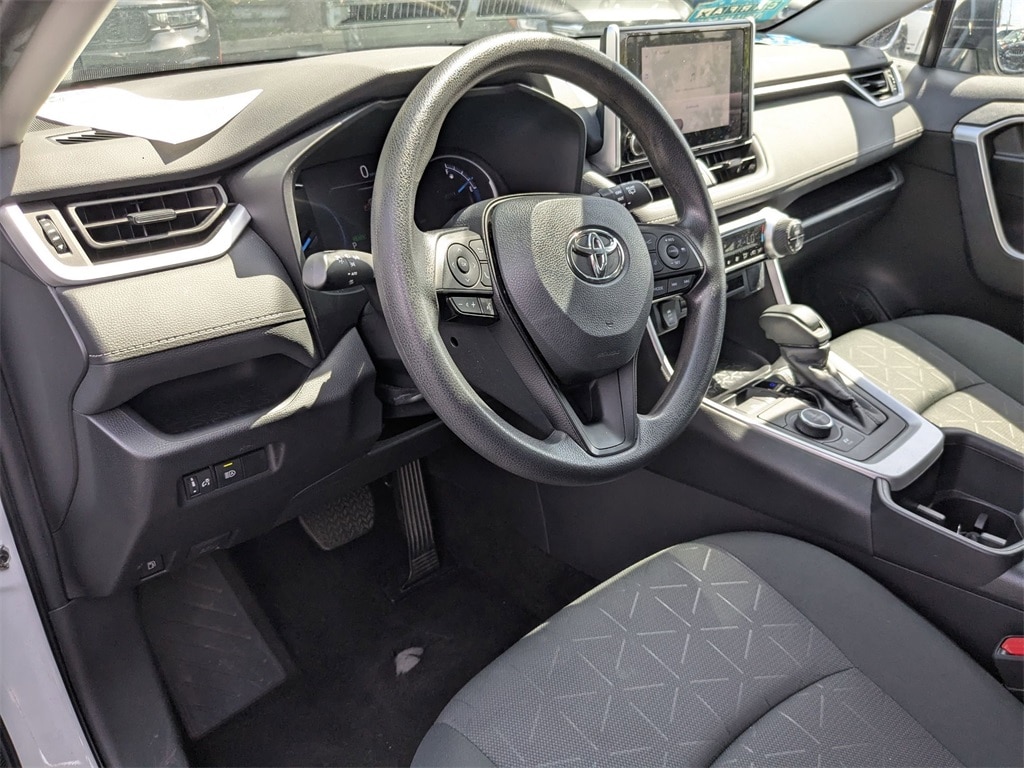 Thumbnail: 2024 Toyota RAV4 - 13