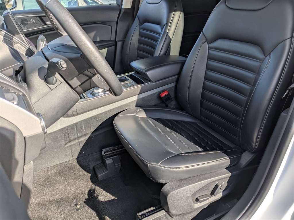 Thumbnail: 2024 Ford Edge - 17