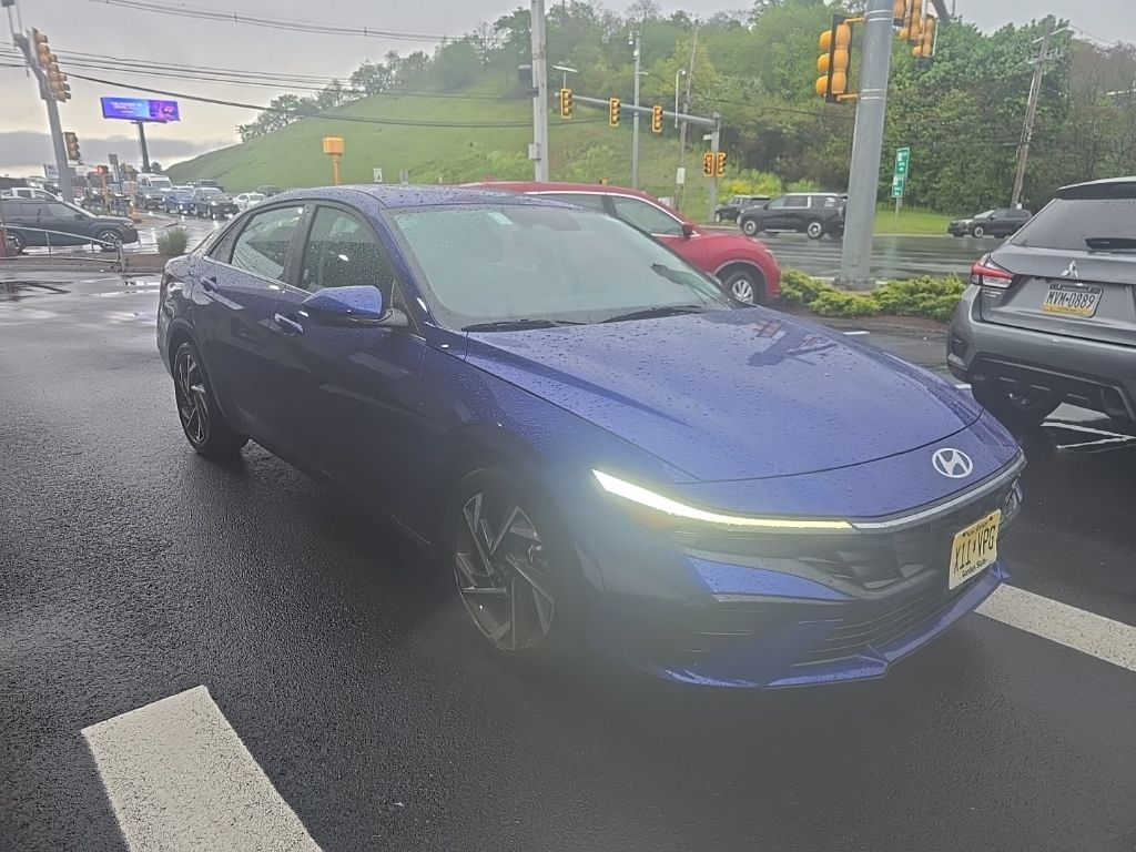 Thumbnail: 2025 Hyundai Elantra - 4