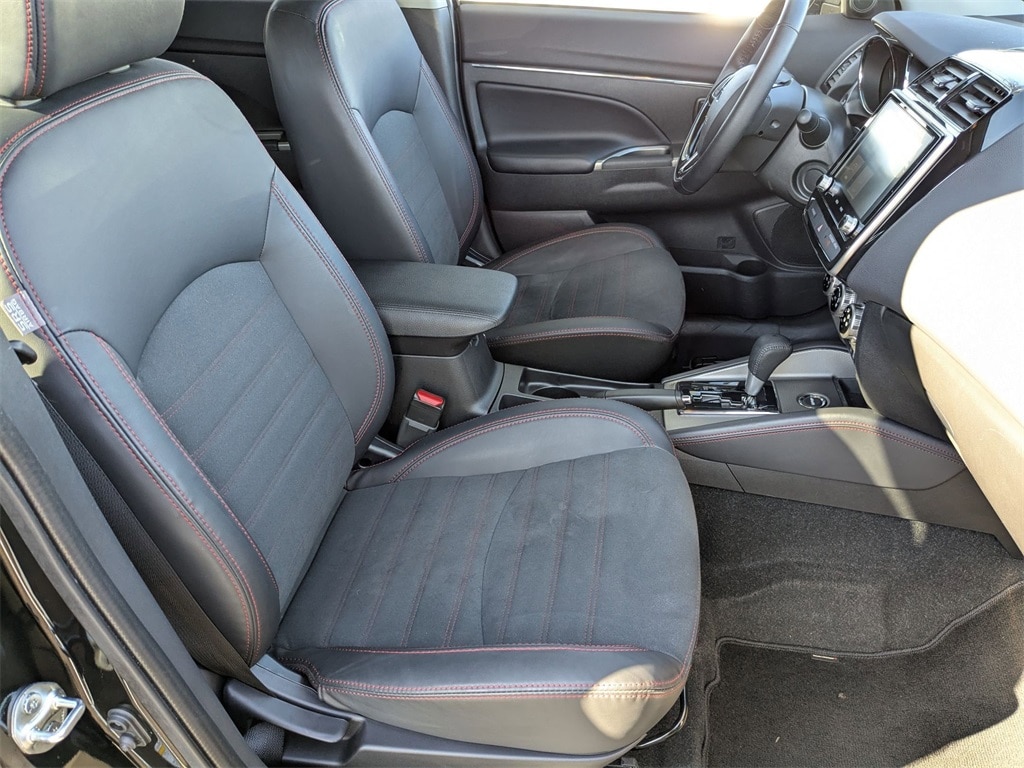 Thumbnail: 2025 Mitsubishi Outlander Sport - 35