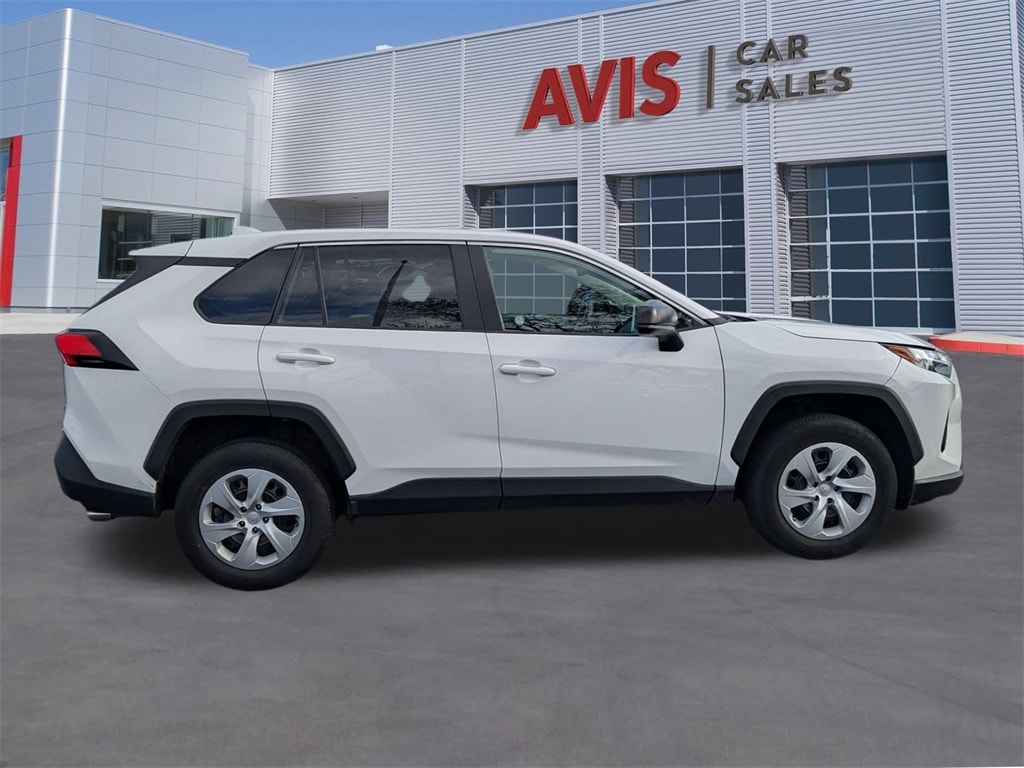 Thumbnail: 2024 Toyota RAV4 - 9