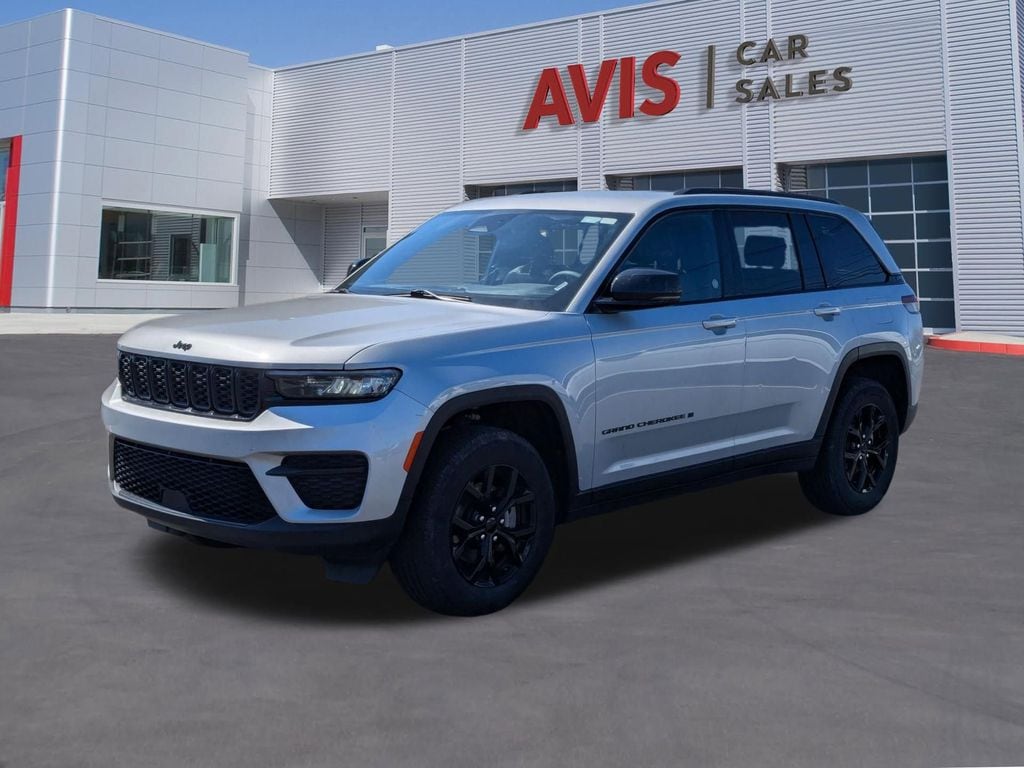 Thumbnail: 2025 Jeep Grand Cherokee - 1