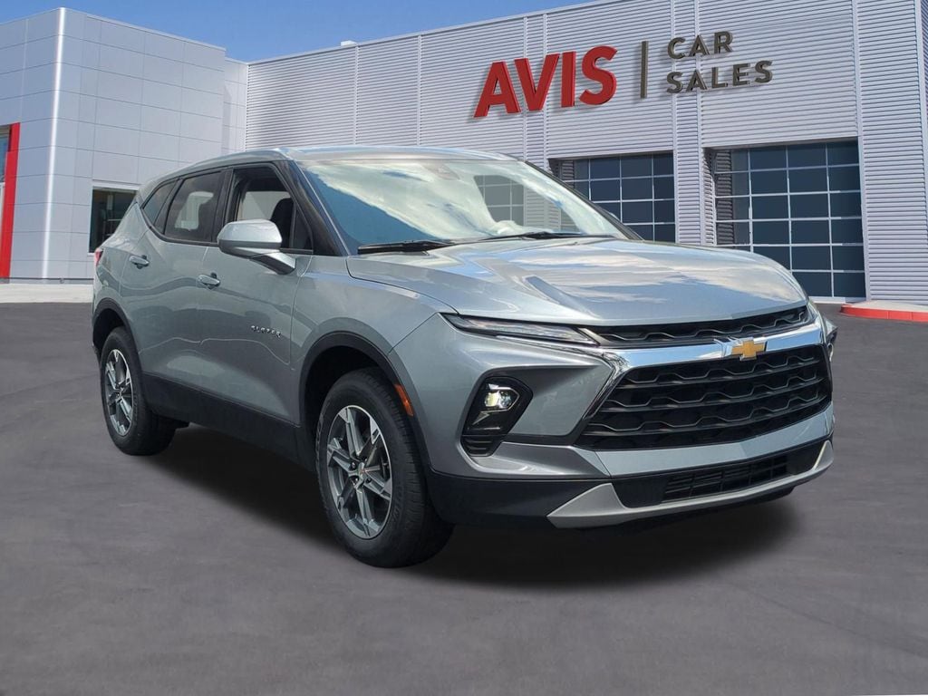 Thumbnail: 2025 Chevrolet Blazer - 3