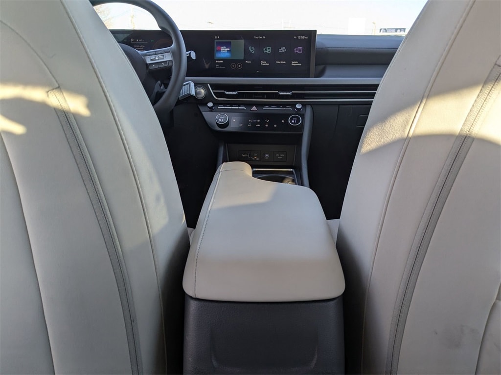 Thumbnail: 2025 Hyundai Sonata - 28