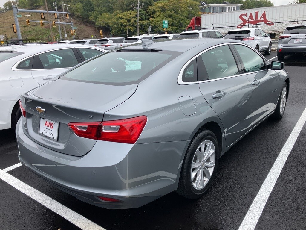 Thumbnail: 2024 Chevrolet Malibu - 3