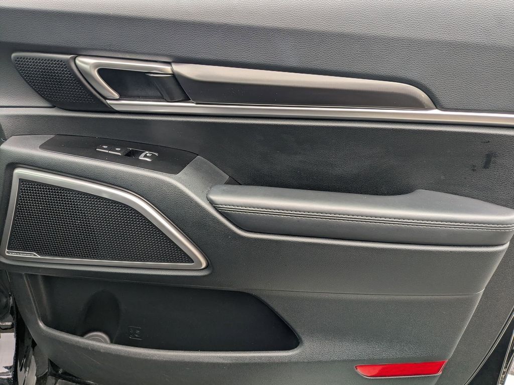 Thumbnail: 2025 Kia Telluride - 33