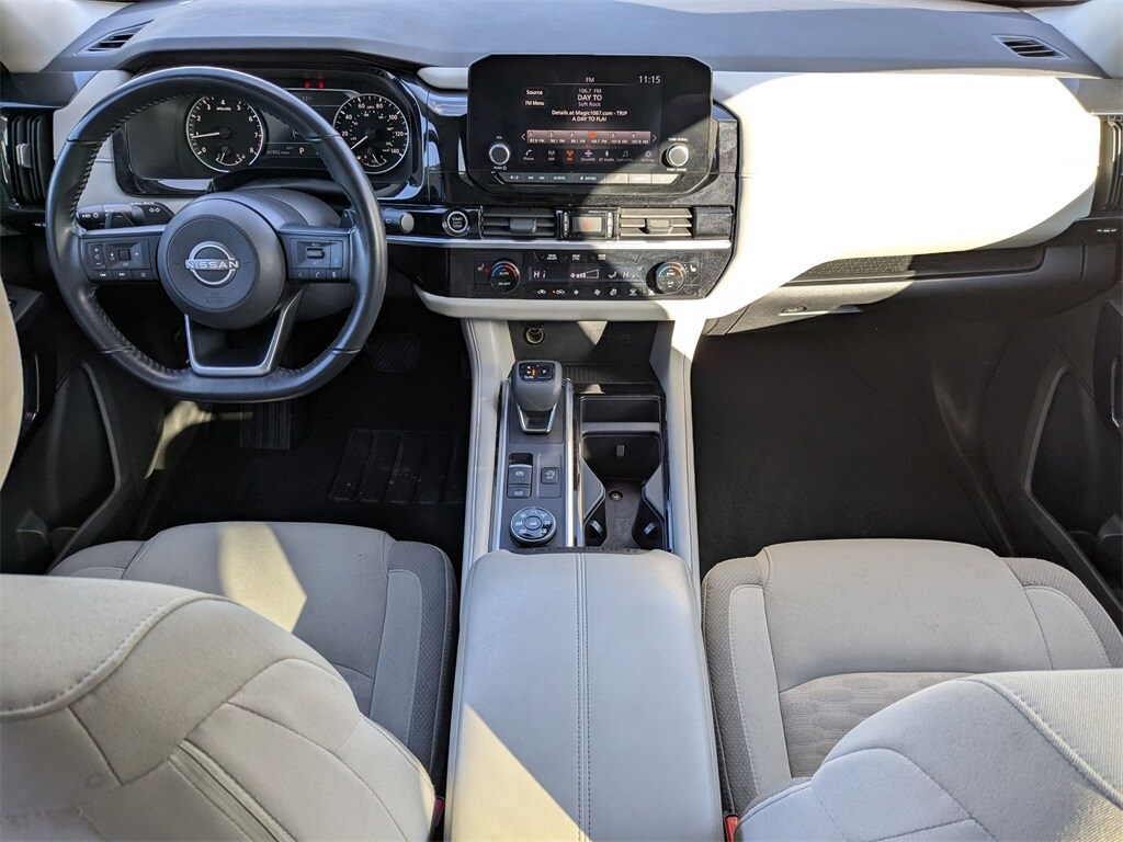 Thumbnail: 2024 Nissan Pathfinder - 32