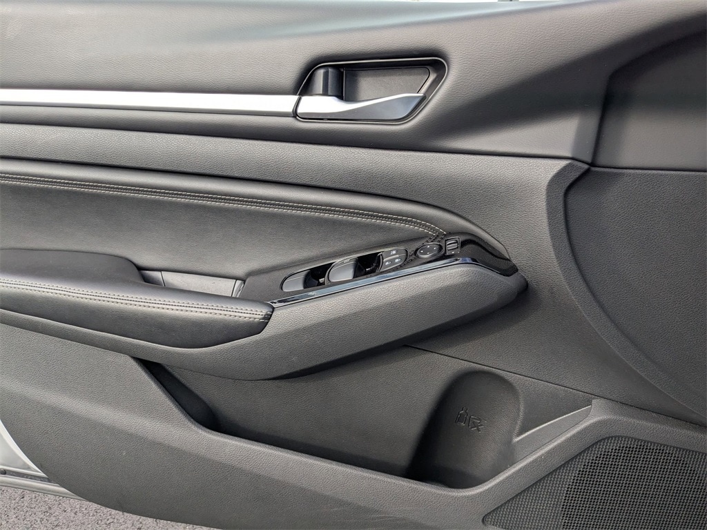 Thumbnail: 2023 Nissan Altima - 13