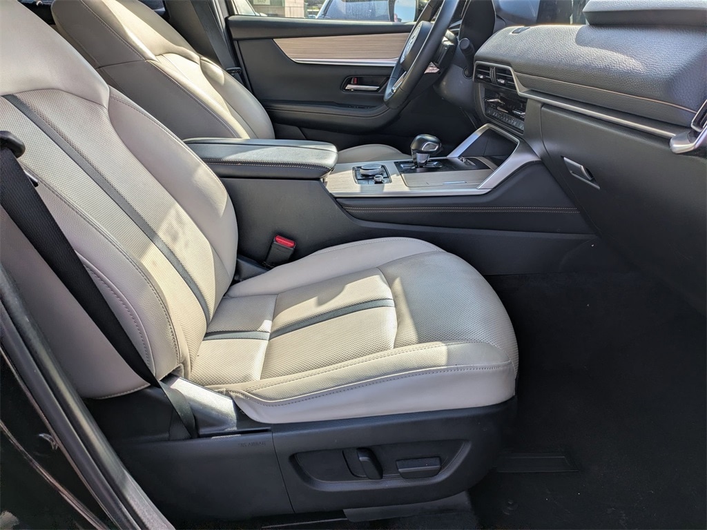 Thumbnail: 2025 Mazda CX-90 - 24