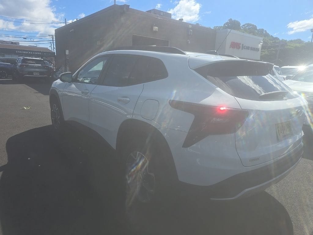 Thumbnail: 2025 Chevrolet Trax - 6