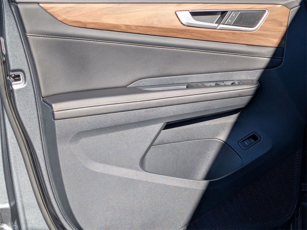 Thumbnail: 2025 Volkswagen Atlas - 13