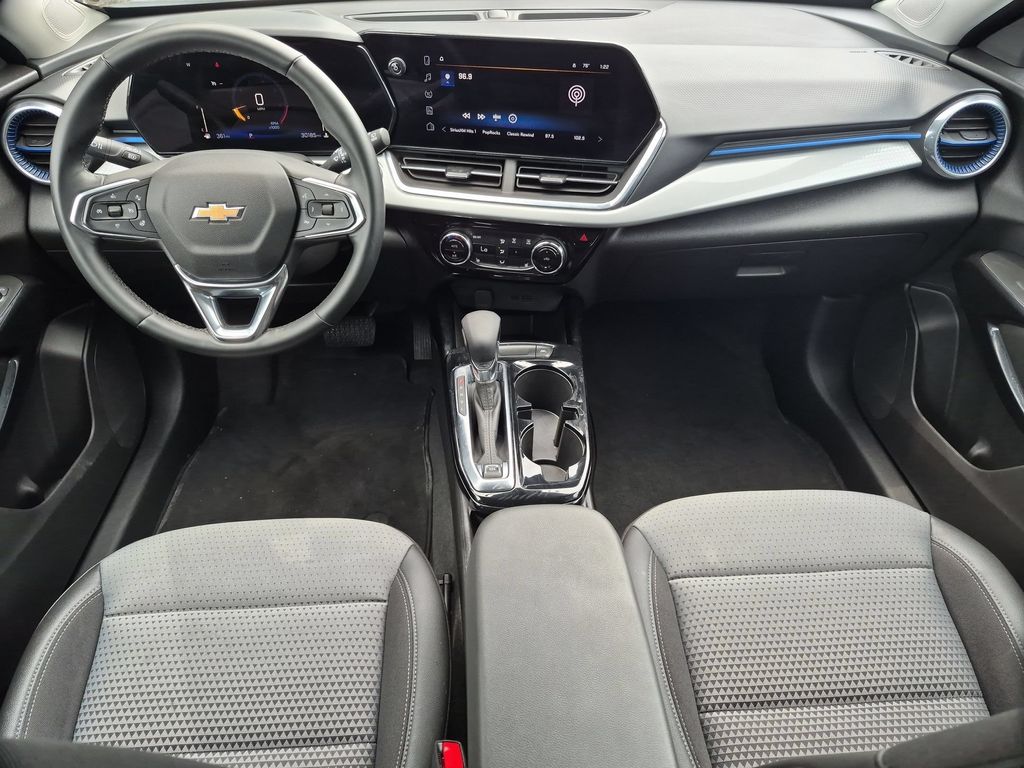 Thumbnail: 2025 Chevrolet Trax - 25