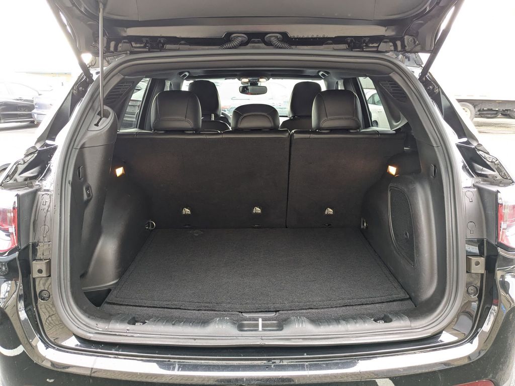 Thumbnail: 2025 Jeep Compass - 28