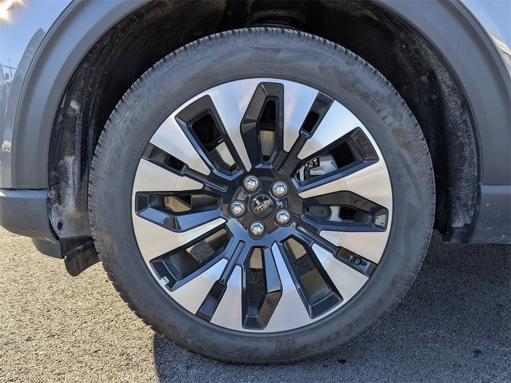 Thumbnail: 2025 Ford Explorer - 11