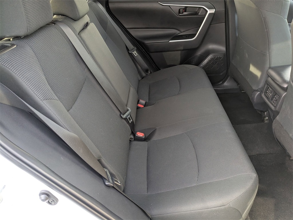 Thumbnail: 2024 Toyota RAV4 - 33