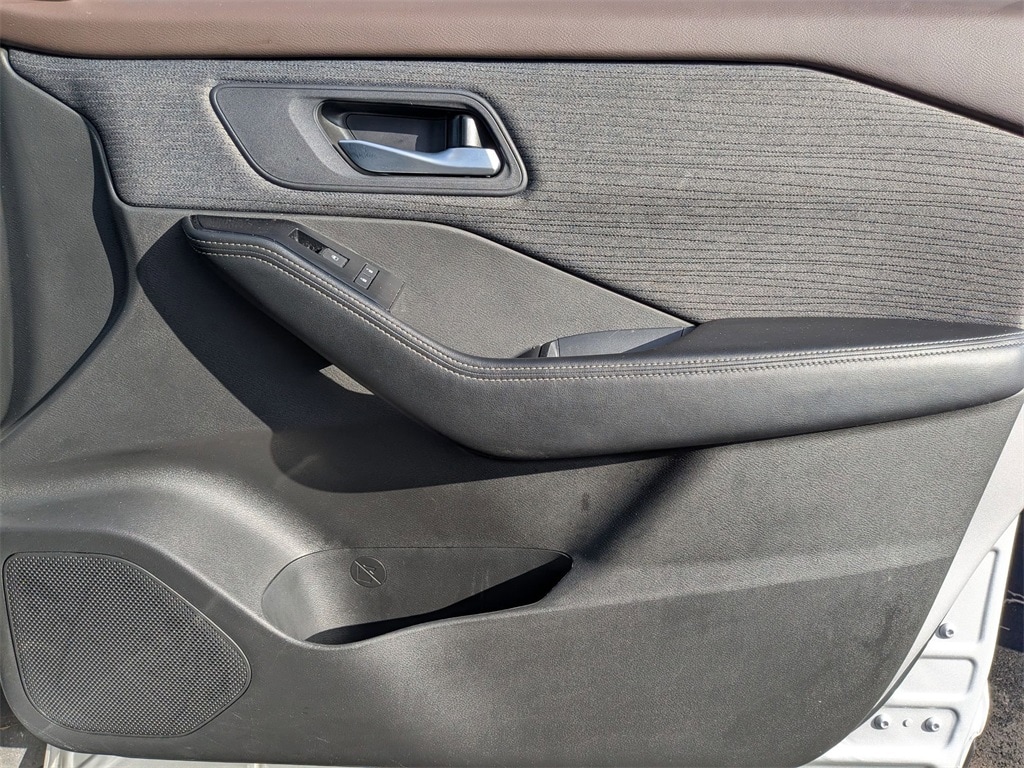 Thumbnail: 2023 Nissan Rogue - 34