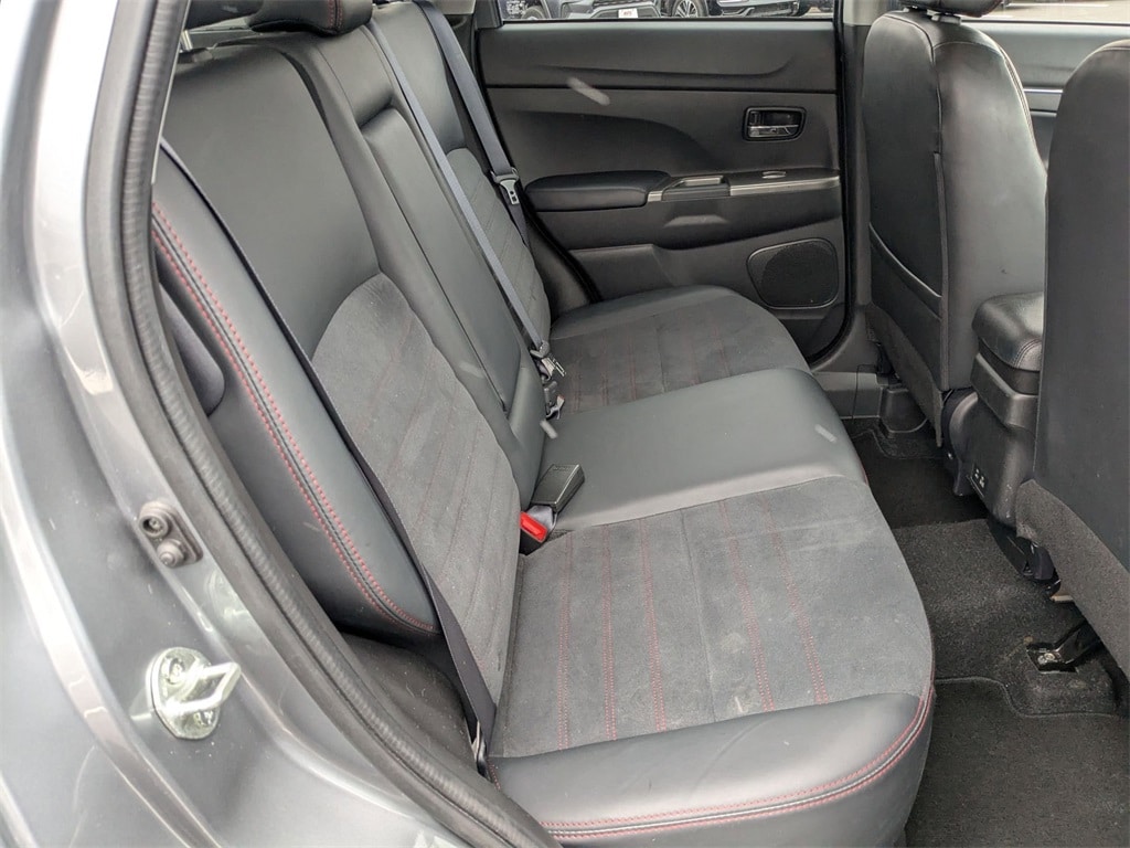 Thumbnail: 2024 Mitsubishi Outlander Sport - 32