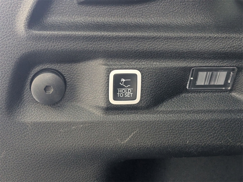 Thumbnail: 2024 Jeep Grand Cherokee L - 35