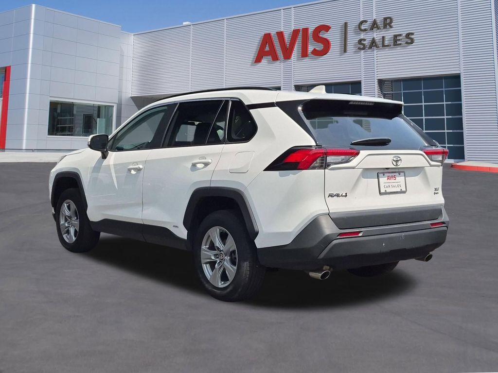 Thumbnail: 2025 Toyota RAV4 - 9