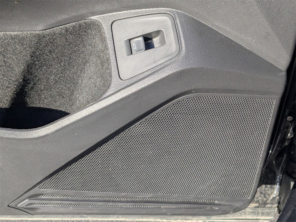 Thumbnail: 2024 Volkswagen Tiguan - 15