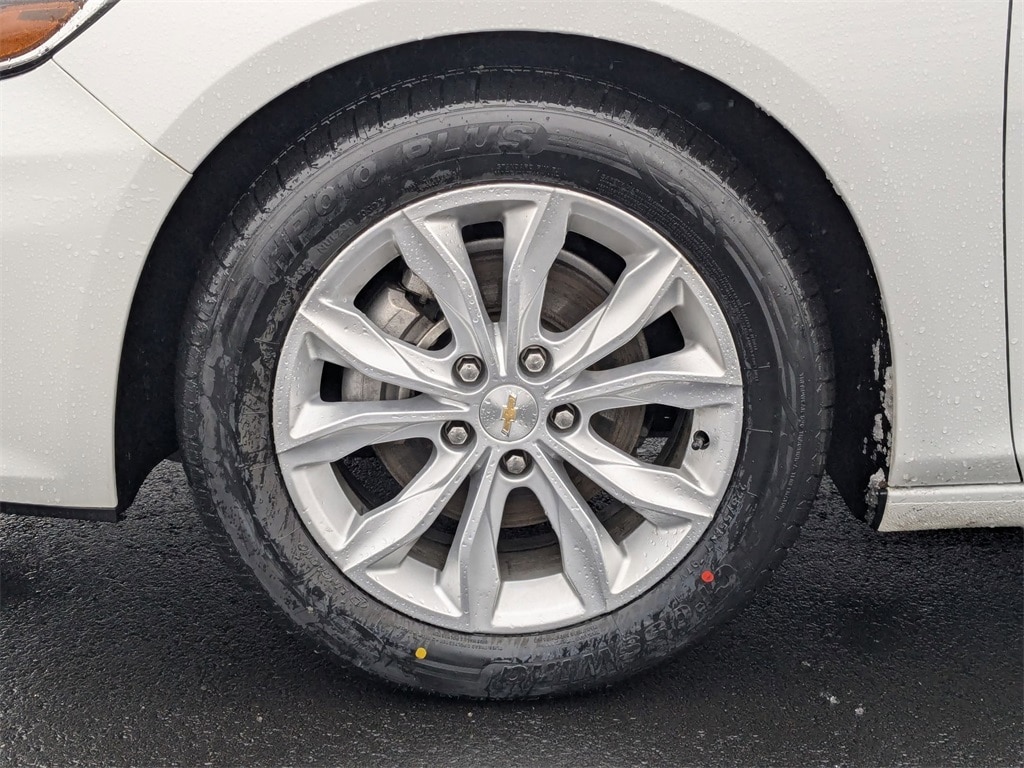 Thumbnail: 2024 Chevrolet Malibu - 11