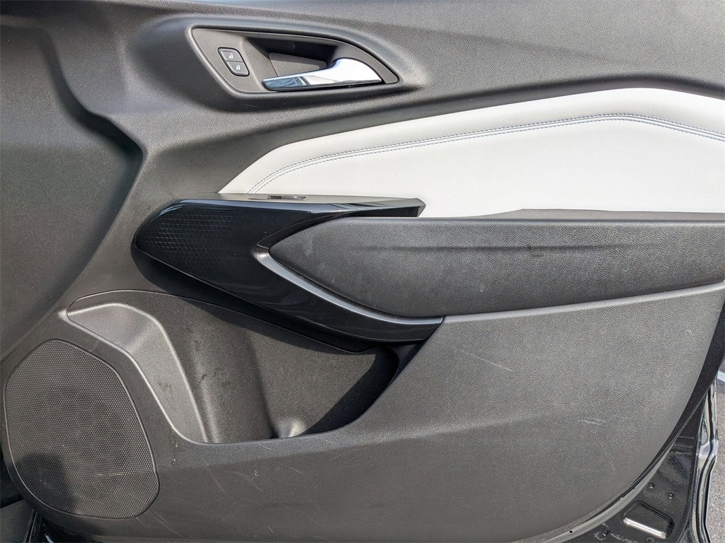 Thumbnail: 2025 Chevrolet Trax - 33