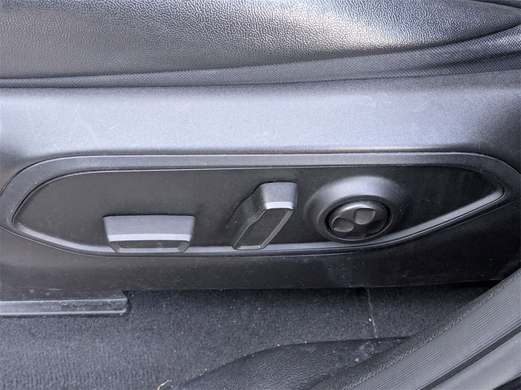 Thumbnail: 2024 Jeep Grand Cherokee L - 16