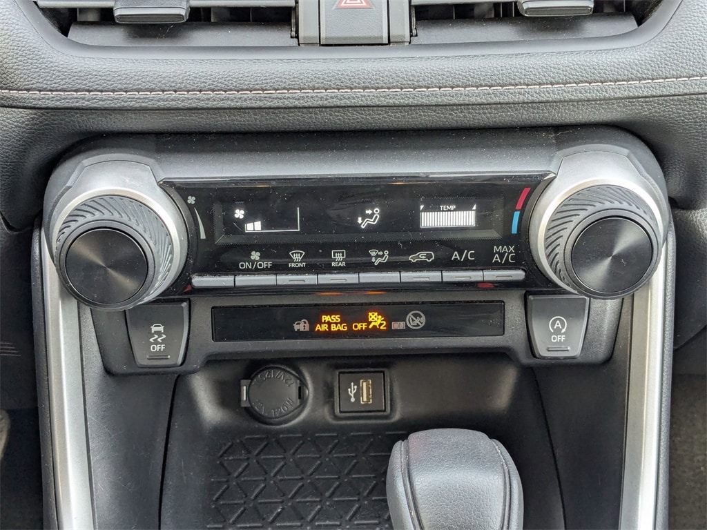 Thumbnail: 2024 Toyota RAV4 - 24