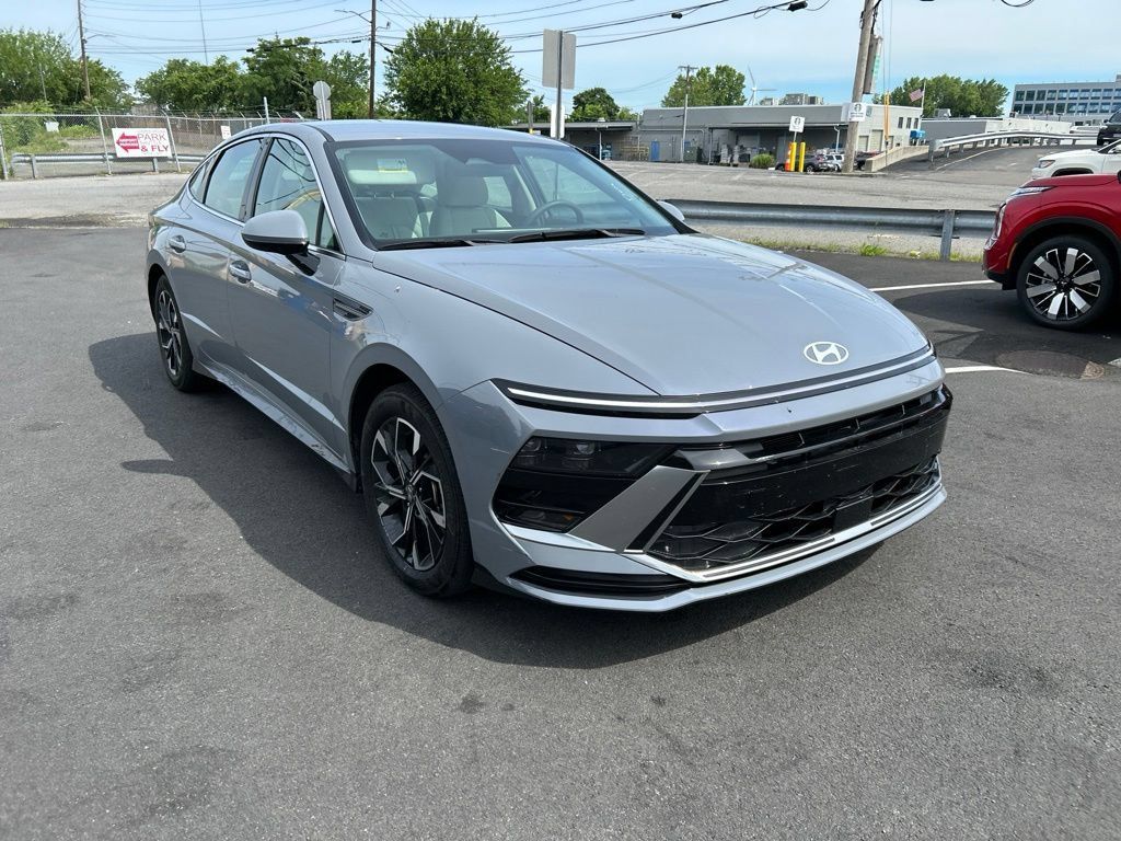 Thumbnail: 2025 Hyundai Sonata - 2