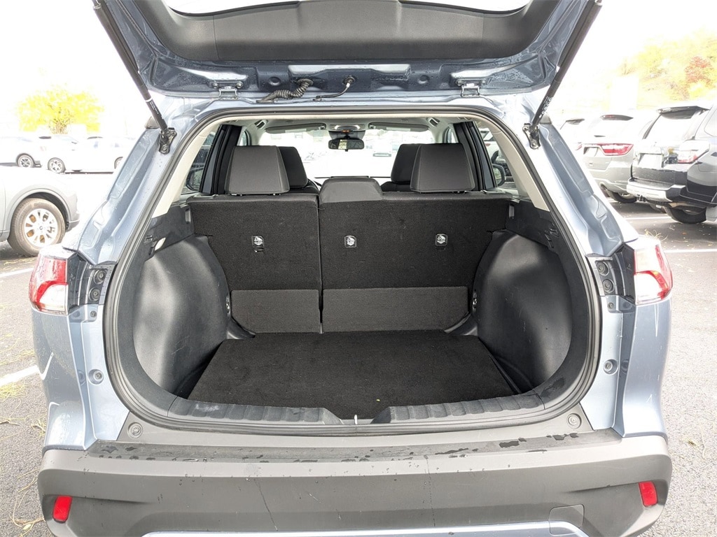 Thumbnail: 2024 Toyota Corolla Cross - 32