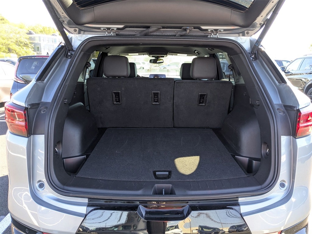 Thumbnail: 2025 Chevrolet Blazer - 32