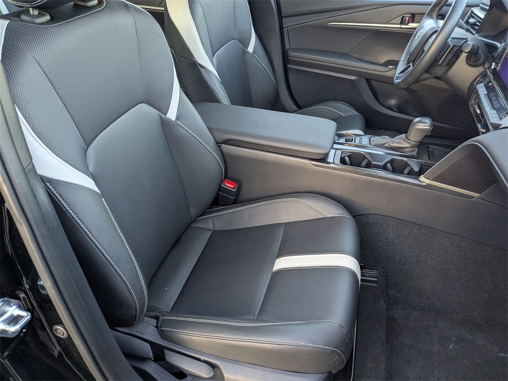 Thumbnail: 2025 Toyota Camry - 37