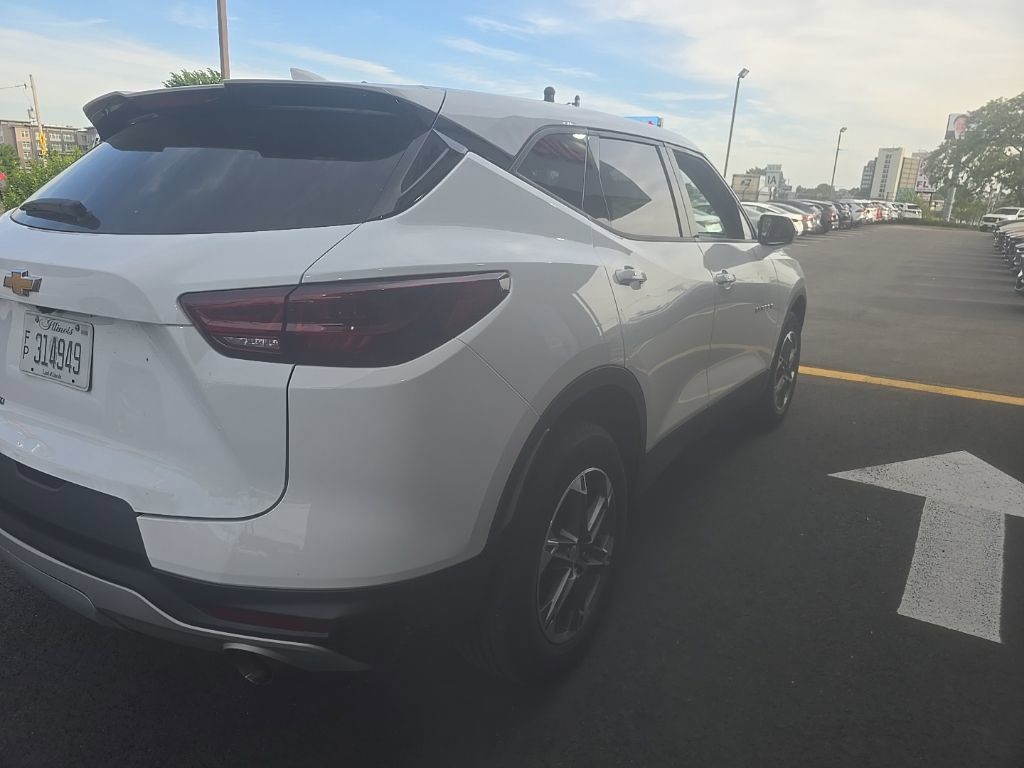 Thumbnail: 2025 Chevrolet Blazer - 4