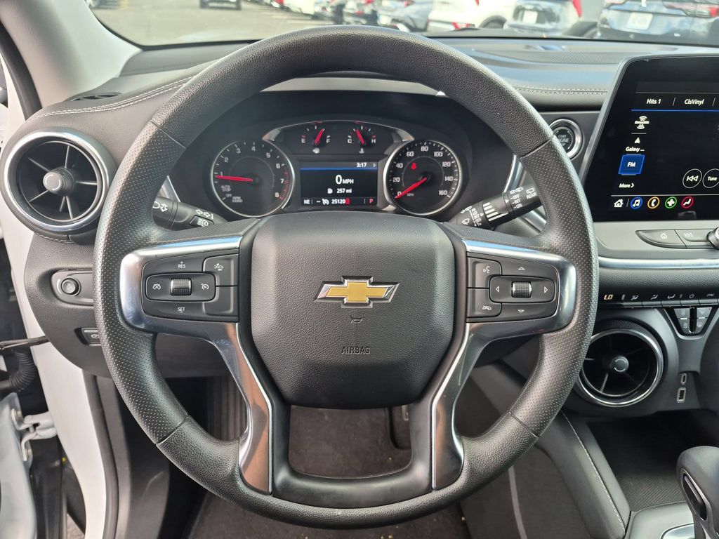 Thumbnail: 2025 Chevrolet Blazer - 23