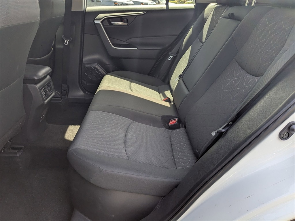 Thumbnail: 2024 Toyota RAV4 - 21