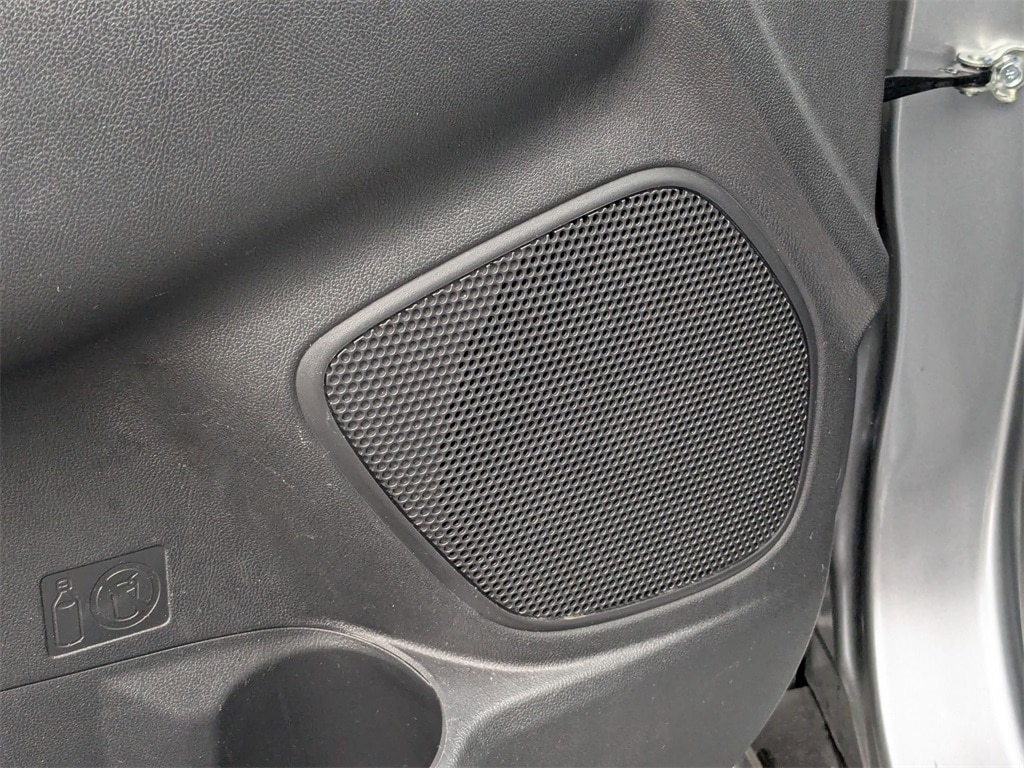 Thumbnail: 2024 Mitsubishi Outlander Sport - 15