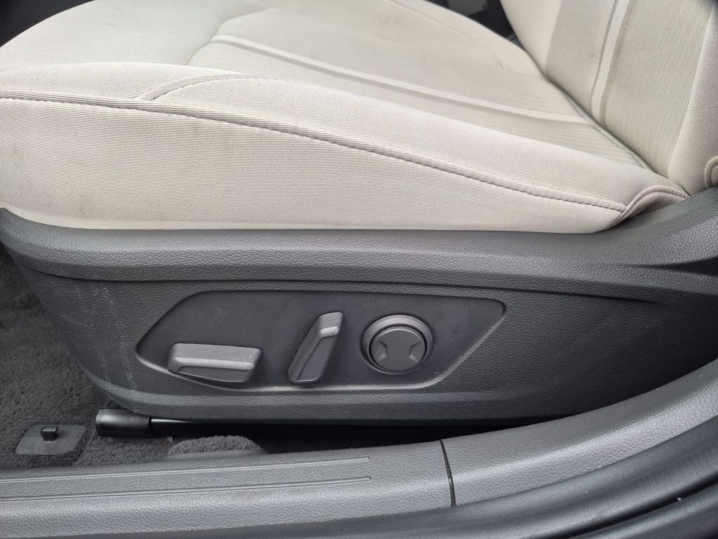 2025 Hyundai Sonata SEL - Photo 14