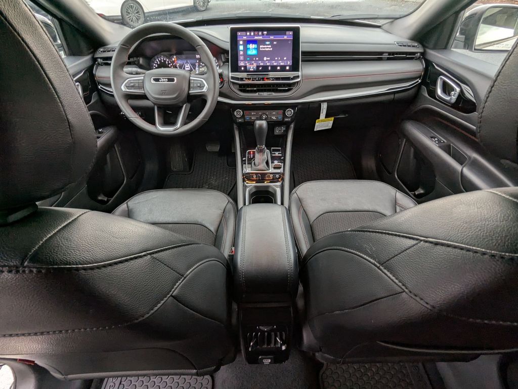 Thumbnail: 2025 Jeep Compass - 26