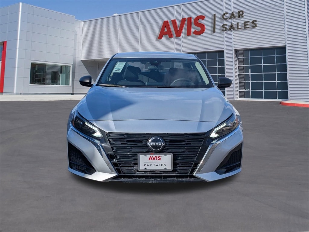 Thumbnail: 2024 Nissan Altima - 10