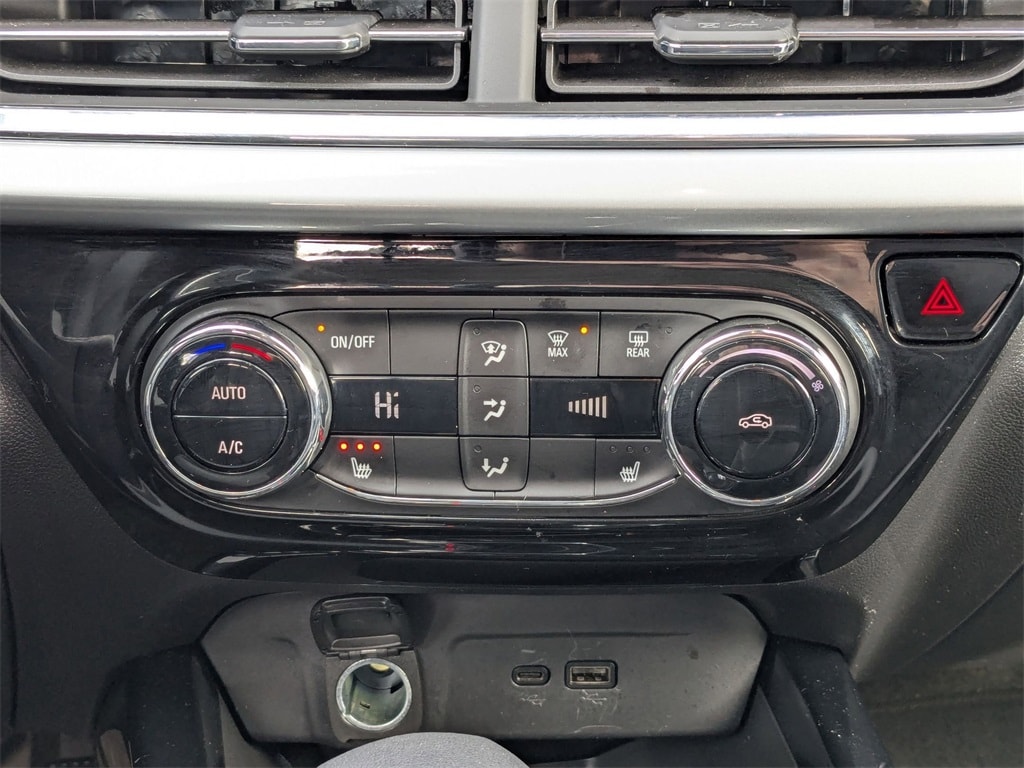 Thumbnail: 2025 Chevrolet Trax - 24