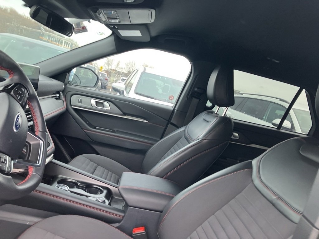 Thumbnail: 2025 Ford Explorer - 5