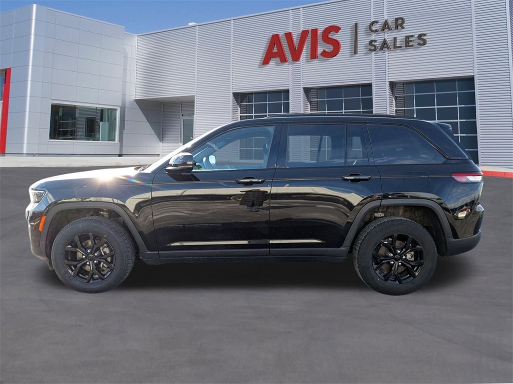 Thumbnail: 2024 Jeep Grand Cherokee - 2