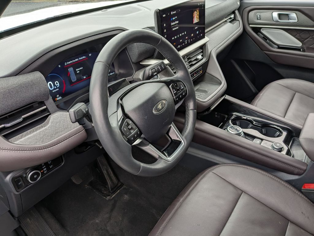 Thumbnail: 2025 Ford Explorer - 15