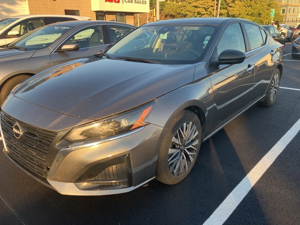 Thumbnail: 2024 Nissan Altima - 1